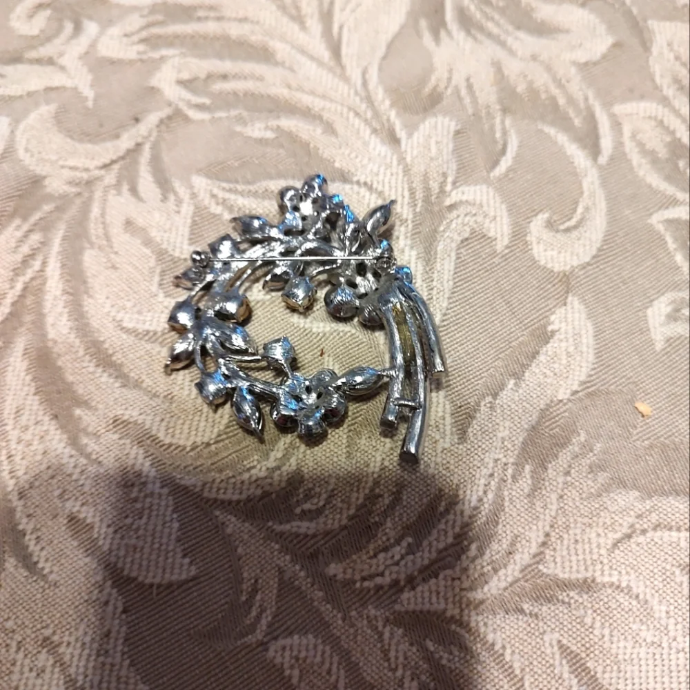 🖤🩶🤍 Sultry Vintage 90's Art Deco Nouveau Rhinestone Brooch - Picture 11 of 11